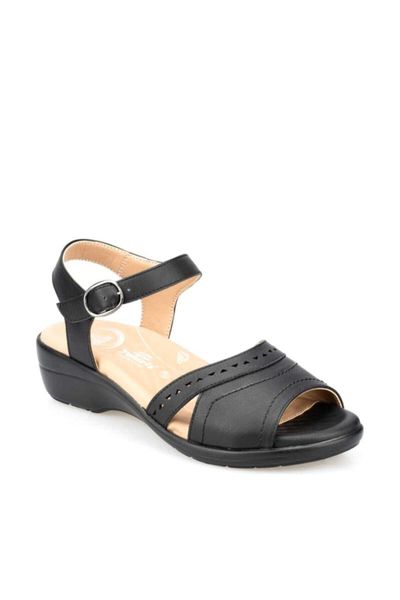 

sandals black women