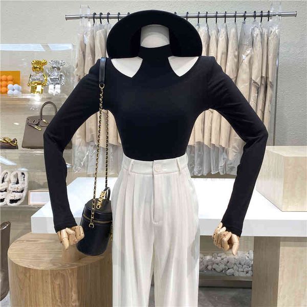 

polos centrifuga niche design shoulder hanging neck high base fashion style within a tight shirt, White