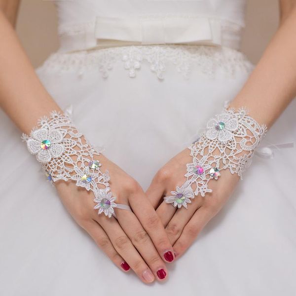 

bridal gloves 2021 summer hollow out bride 1 pair white sequins short fingerless women wedding guantes de novia 05507