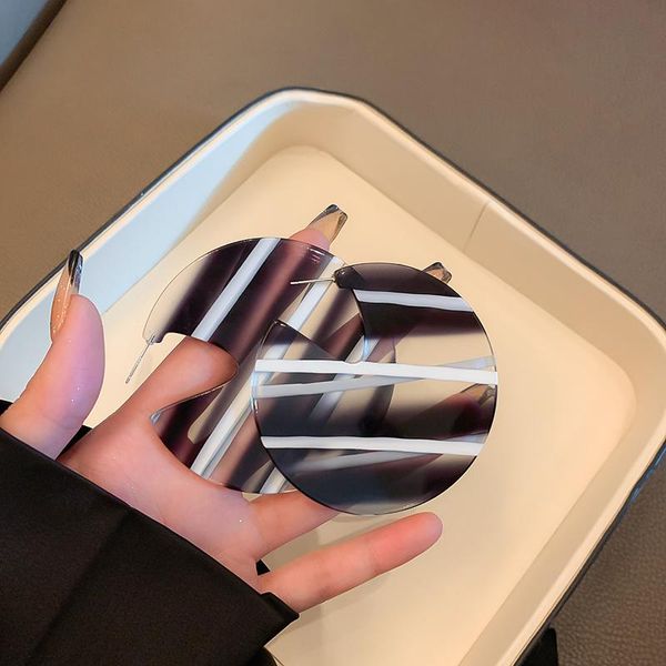 

stud design black acrylic big round earrings, Golden;silver