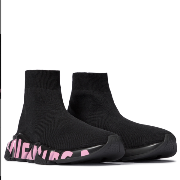 

the european station's sports shoes are designed with a silhouette, while sole is decorated "graffiti" prin boots, Black
