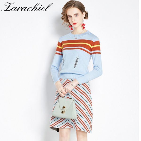 

fashion striped knitted suit leaf embroidery long sleeve blue sweater + high waist bodycon skirt office ladies two-piece set 210416, White