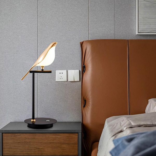 

table lamps zuuuvny nordic simple magpie lamp light luxury golden led living room sofa creative bedroom bedside bird