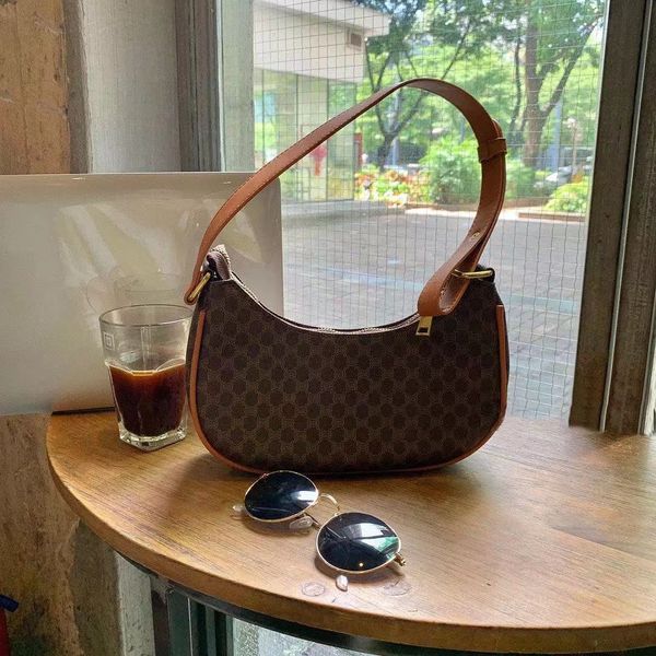 

designer handbag 2021 new underarm vintage french stick arc de crowd pea handbag