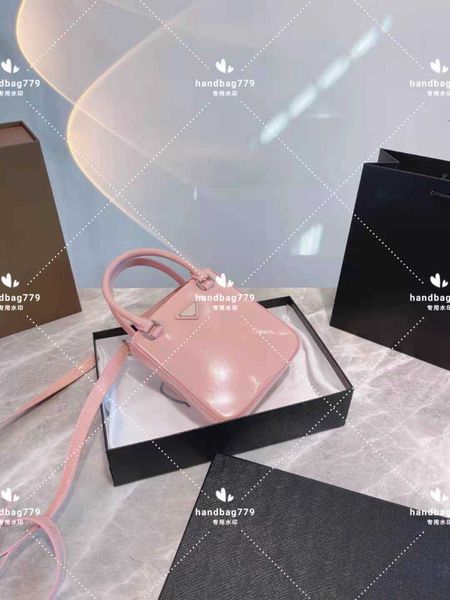 

designer luxury bag uniex tote color stylish high grade flash can carried over one shoulder compact portable large capacity multi space lady