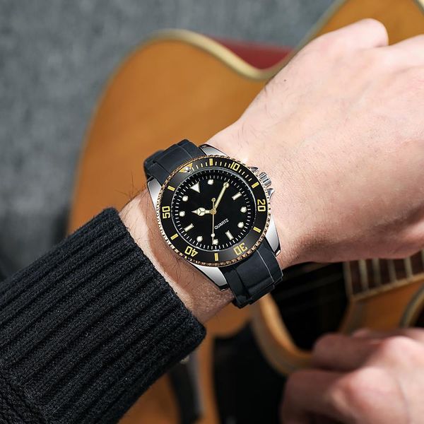 

wristwatches men watches classic spinning bezel analog japan movement geneva silicone strap clock, Slivery;brown