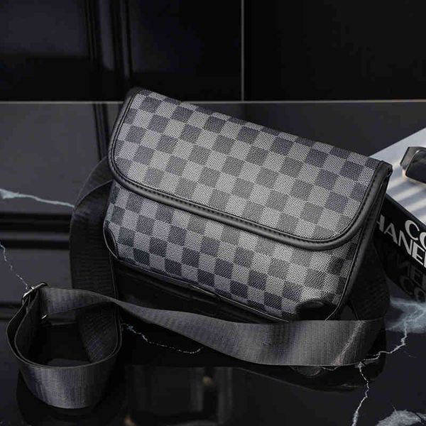 

handbag 2021 plaid chest bag tiger head korean men's women's fashion small satchel, Black;red