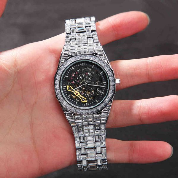 

designer new fashion mechanical watches mens hip hop leisure sports diamond men's watches, Slivery;golden
