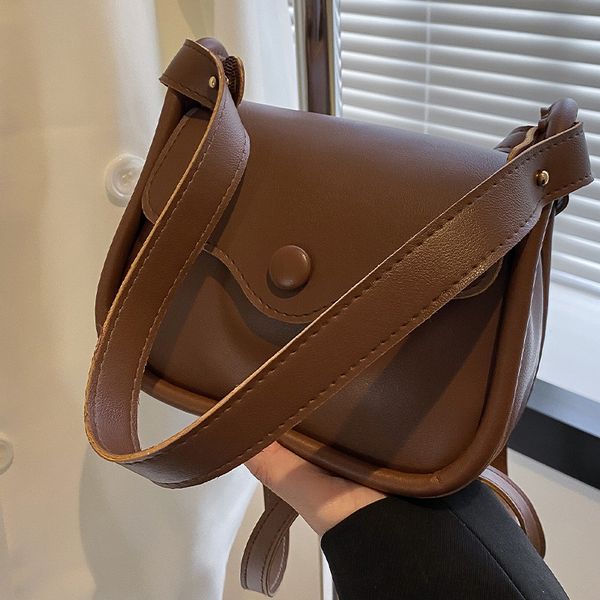 

2022 spring and summer new fashion versatile retro shoulder bag