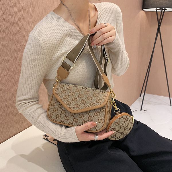 

luxury design women's bag new fashion wide shoulder belt single shoulder messenger bag printed child mother combination two one small p