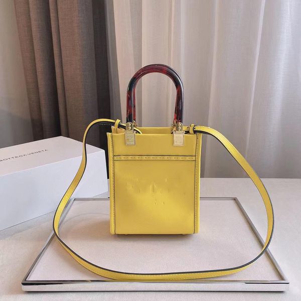 

handbag women luxurys designers bags 2021 crossbody bag beautiful goods in europepurse louisbags_18 zhouzhoubao123