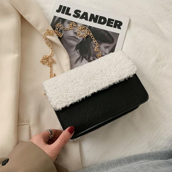 

chain leisure messenger bag in autumn and winter of 2021 evening bags