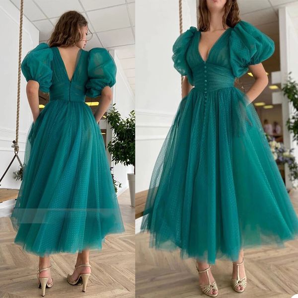 2021 Зеленые платья выпускного вечера Puff Colled Рукав V вырезы Вечерние платья Длина чая Tulle Официальное платье