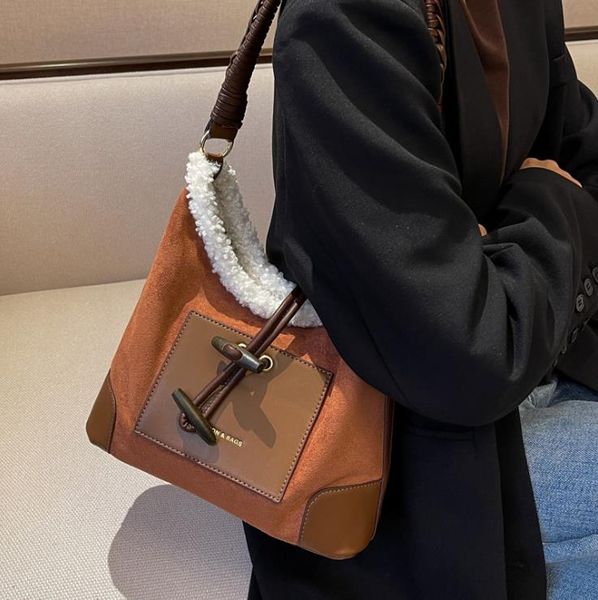 

evening bags autumn frosted women's bag fashionable large-capacity messenger one-shoulder bucket plush handbag