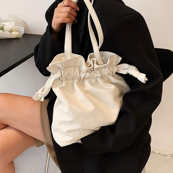 

shoulder bags niche design simple large-capacity bag women wild 2021 fashion underarm bucket width: 29cm