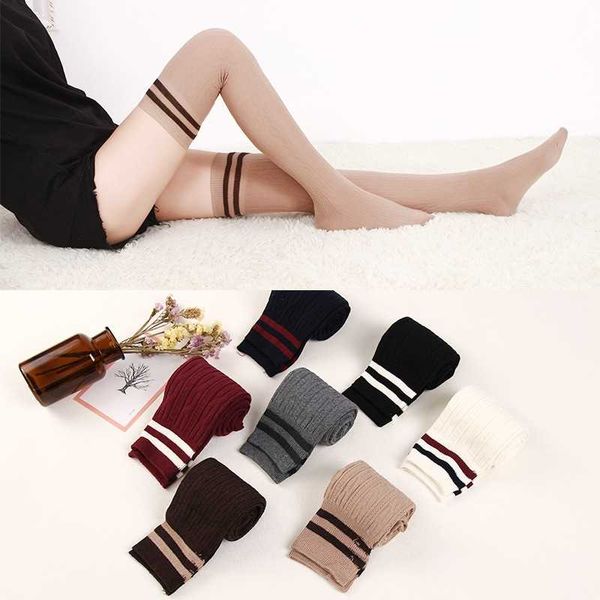 

autumn twist vertical stripe high tube socks are thinner than knee socks college wind pile cotton sock 211201, Black;white
