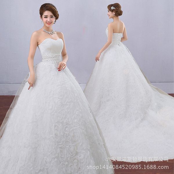 

2021 spring and summer high-grade lace strapls banquet big tail wedding drs, White