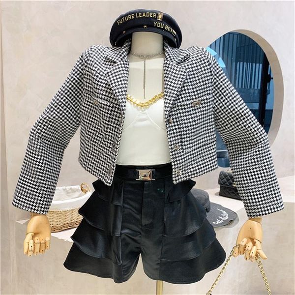 

women's tracksuits niche design women's clothing autumn 2021 tweed plaid short jacket and high waist shorts two-piece suit, Gray