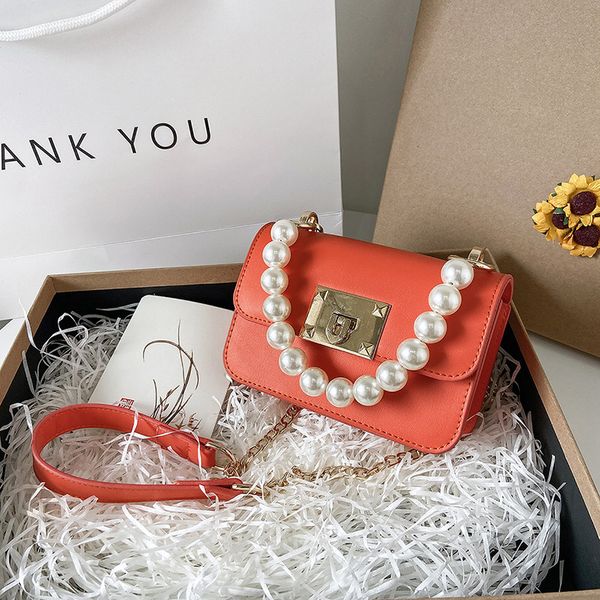

spring popular women's 2021 fashion net red messenger pearl small square bag