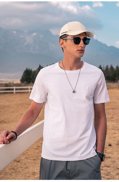 

cool and smooth cotton men's slim short-sleeved t-shirt t-shirts, White;black