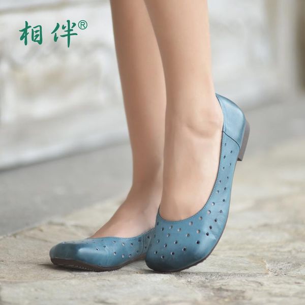 

xiangban sheepskin leather women sandals handmade casual flat with slip on shoes square toe blue color, Black