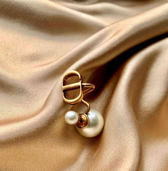 

aaa designer jewelry home 2021 new letter pearl earrings high version brass material net red same fashion, Golden