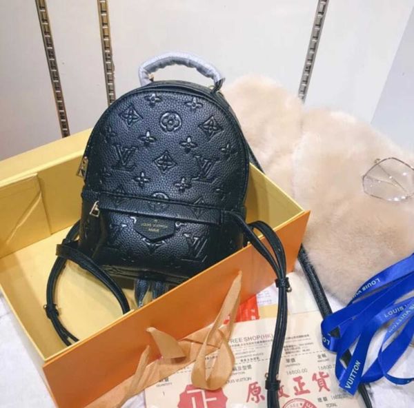 

bags brand designer luxury m41560 m41562 ladies handbags 2020 spring and summer backpacks fashion shows oxidized leather business totes mess