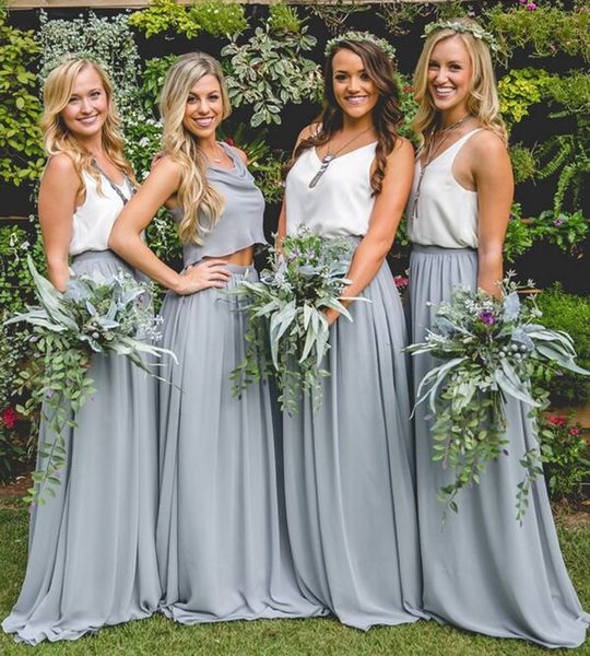 Серебристое серое V-образное платье подружели для подружки невесты
