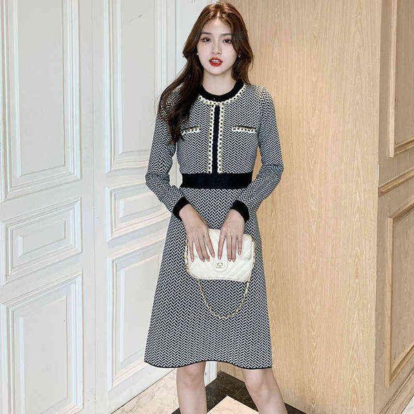 

woman casual dresses 2022 autumn winter style small fragrance french round neck elegant sweater knitted dresses, Black;gray