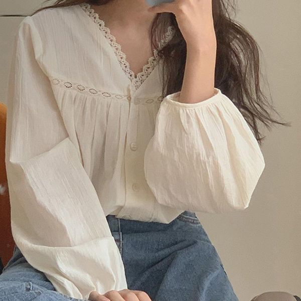 

women's blouses & shirts 2021 color chiffon fashion v-neck lace puff sleeve shirt female design sense niche spring gentle wind blouse, White