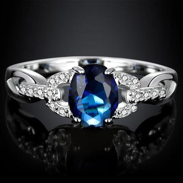 Anéis de casamento delicados anel de pedra azul de zircão clássico de coloras prateadas no engajamento de luxo cristal oval para mulheres