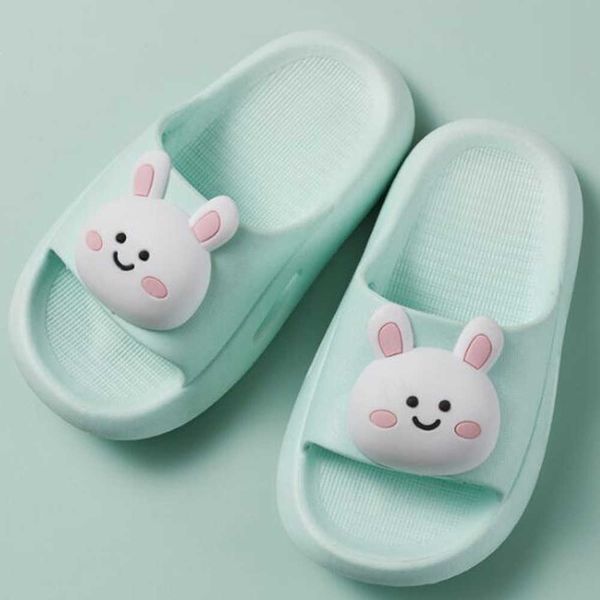 Pantofole per bambini Ragazzi Ragazze Cartoon Bunny Sandali da spiaggia Scarpe estive per bambini Scivoli da bagno per interni morbidi antiscivolo in PVC qq311 210712