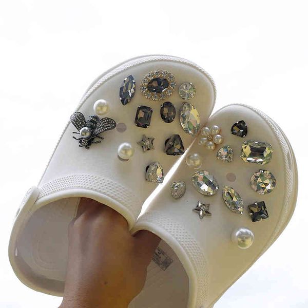 

2021 fashion designer quality shoes charms for croc diy rhinestone bee shoe buckle, Bronze;silver