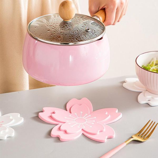 

mats & pads 1pc lotus shape heat insulation pad non-slip placemat silicone waterproof tableware mat holder coffee cup kitchen tool
