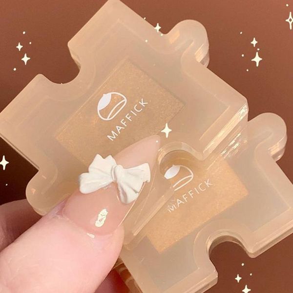 

eye shadow jigsaw eyeshadow powder palette play fun monochrome pearlescent matte earth color makeup