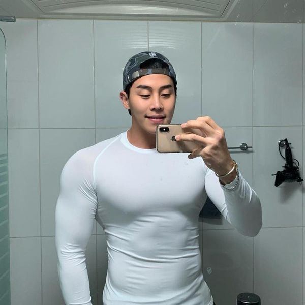 

men's t-shirts long-sleeved fitness training men t-shirt elastic muscle gym clothing compression skinny bodybuilding sports male tee, White;black