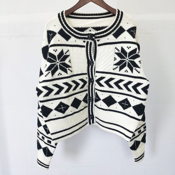 

59% off factory outlet store autumn round neck long sleeve commuter diamond jacquard knitting cardigan, White;black