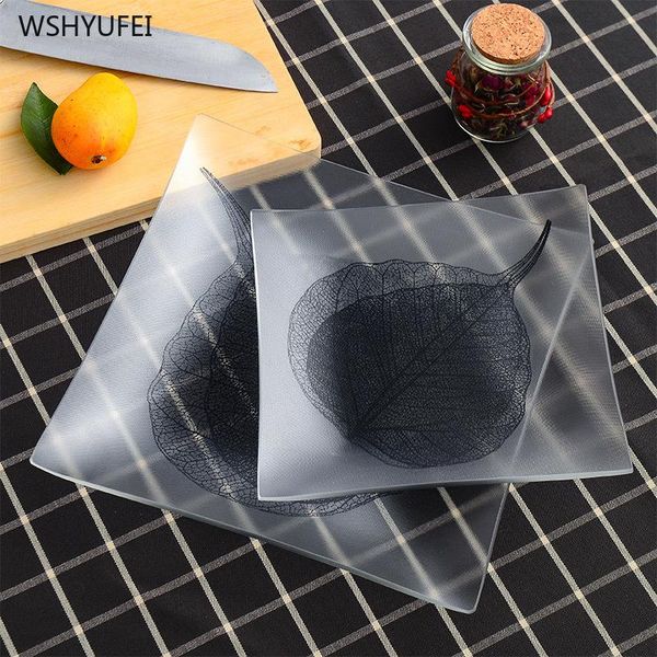 

dishes & plates glass serving plate fruit dessert cake salad tray meal pasta storage container main dish western tableware