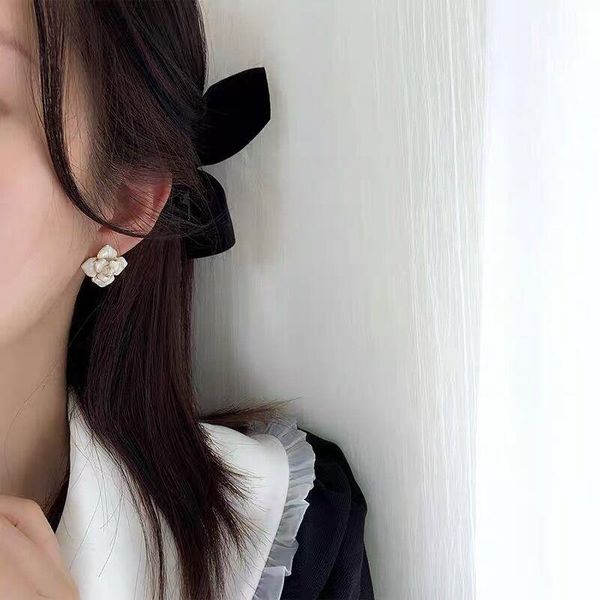 

stud elegant earrings women vintage flower super fairy petal earring for ladies sweet girls fashion geometric jewelry kolczykis, Golden;silver