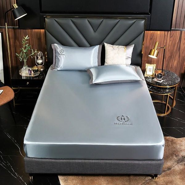 

bedding sets 2021 est products pure color embroidered ice silk mat bed cover fitted sheet pillowcases 3 pcs luxury green