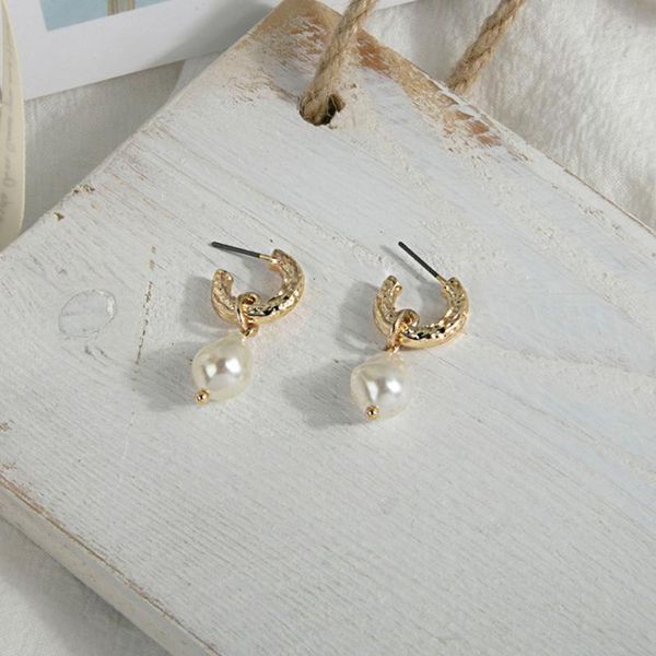 

hoop & huggie baroque pearl earring contracted geometric type c alloy women jewelry gifts, Golden;silver