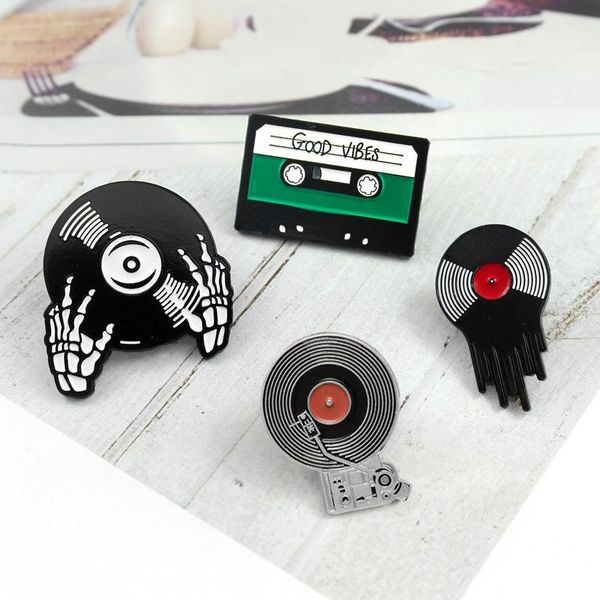 

Pins, Brooches Punk Music Lovers Brooch Vinyl Record Player Badge Backpack Metal Pins Jewelry Gifts For Friends, Gray