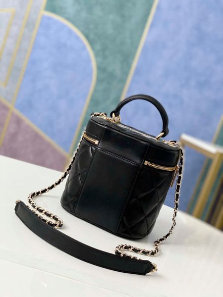 

designer luxurywomen leather bags 7a high end sheepskin single shoulder cross carry bucket cosmetic classic fashion leisure business