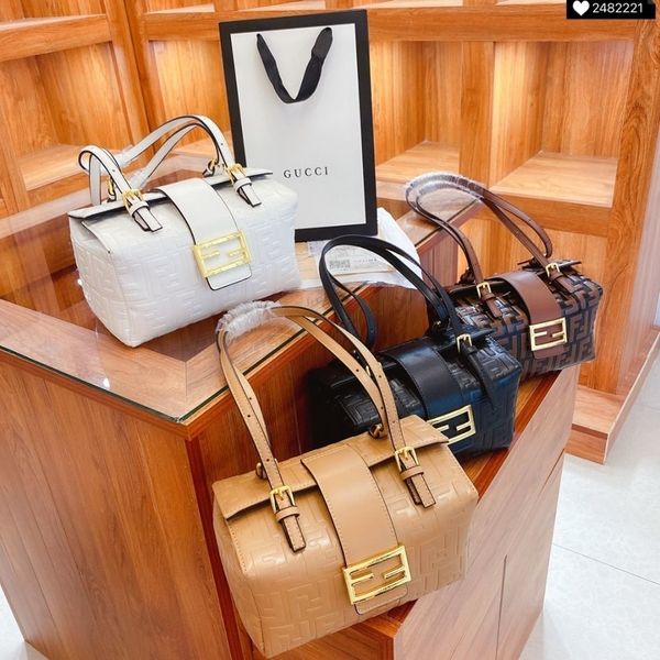 

new single shoulder , underarm and hand bag in 2020[finished on july 4] crossbody bag ysj
