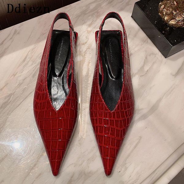 

sandals shoes summer women crocodile pattern flat casual outside woman pointed toe shoe 2021 shallow flats, Black