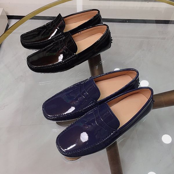 

2021ss luxury designer shoes fashion trennd popular designer women shoes patent genuine leather low cut flat men casual sneakers 38-45, Black
