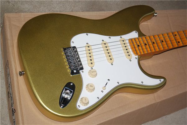 

6 strings green electric guitar with maple fretboard