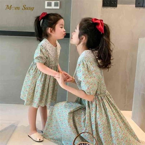 

mother and daughter floral dress lace collar girl family matching vintage cotton baby ruched princess summer 210724, Blue