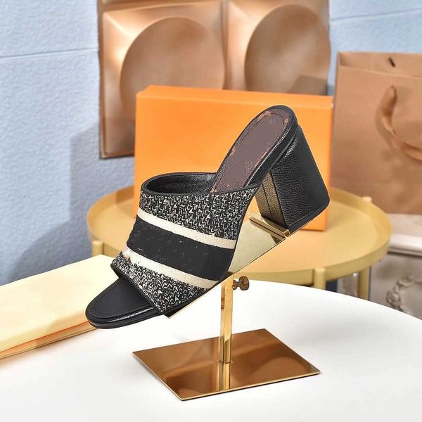 

women sandals slippers 2021 embroidery designers slides sandal floral brocade flip flops striped beach leather rubber flower slipper loafers, Black