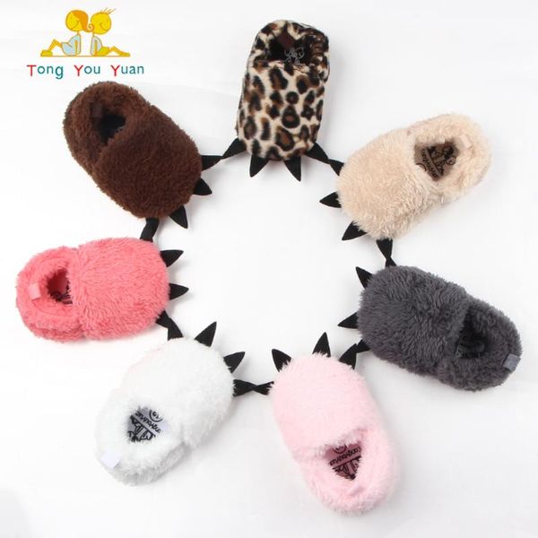 Botas 0-18m nascido baby peluche casa peludo chinelos sapatos quentes leopardo urso meninos menina primeiros caminhantes berço pré-deslizamento pré-lâminas